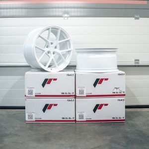 JR-Wheels SL01 SECOND CHANCE Wheels 19 Inch 9.5J ET35 5x120 Flow Form White